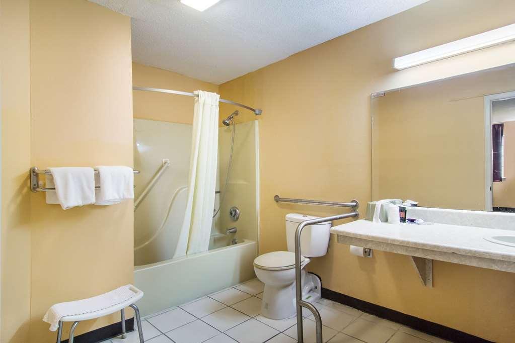 Americas Best Value Inn Darien Zewnętrze zdjęcie