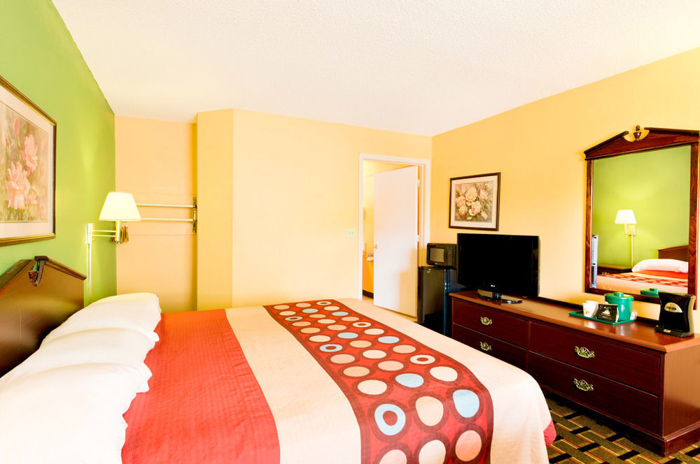 Americas Best Value Inn Darien Zewnętrze zdjęcie
