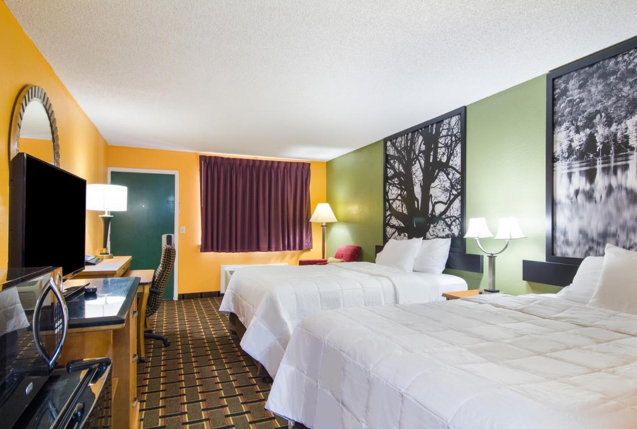 Americas Best Value Inn Darien Zewnętrze zdjęcie