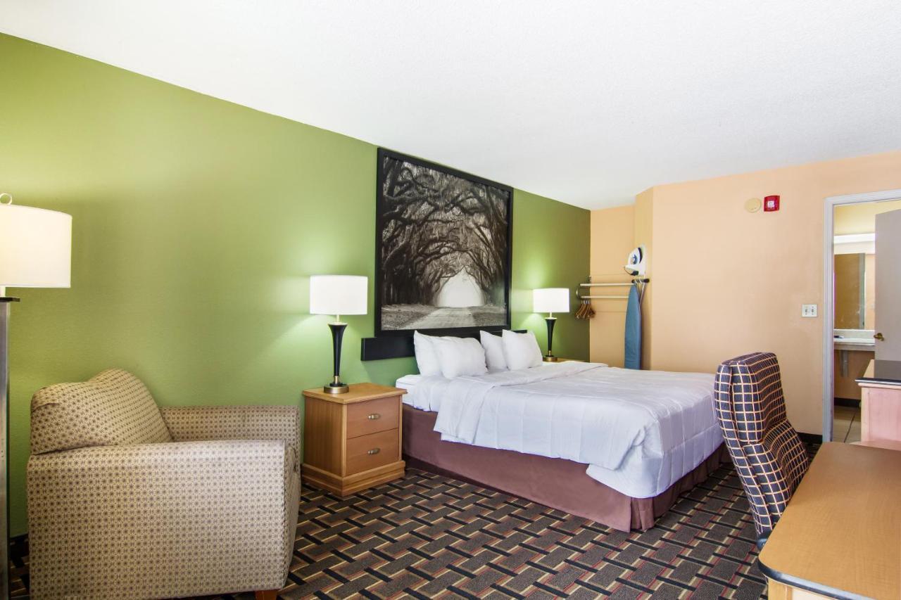 Americas Best Value Inn Darien Zewnętrze zdjęcie
